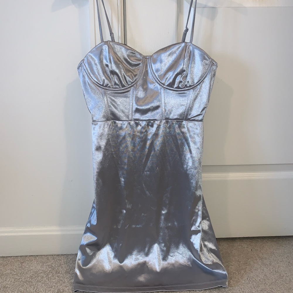 NWT Satin Bodycon Mini Dress with bodice detail - Forever 21 size Medium, Silver